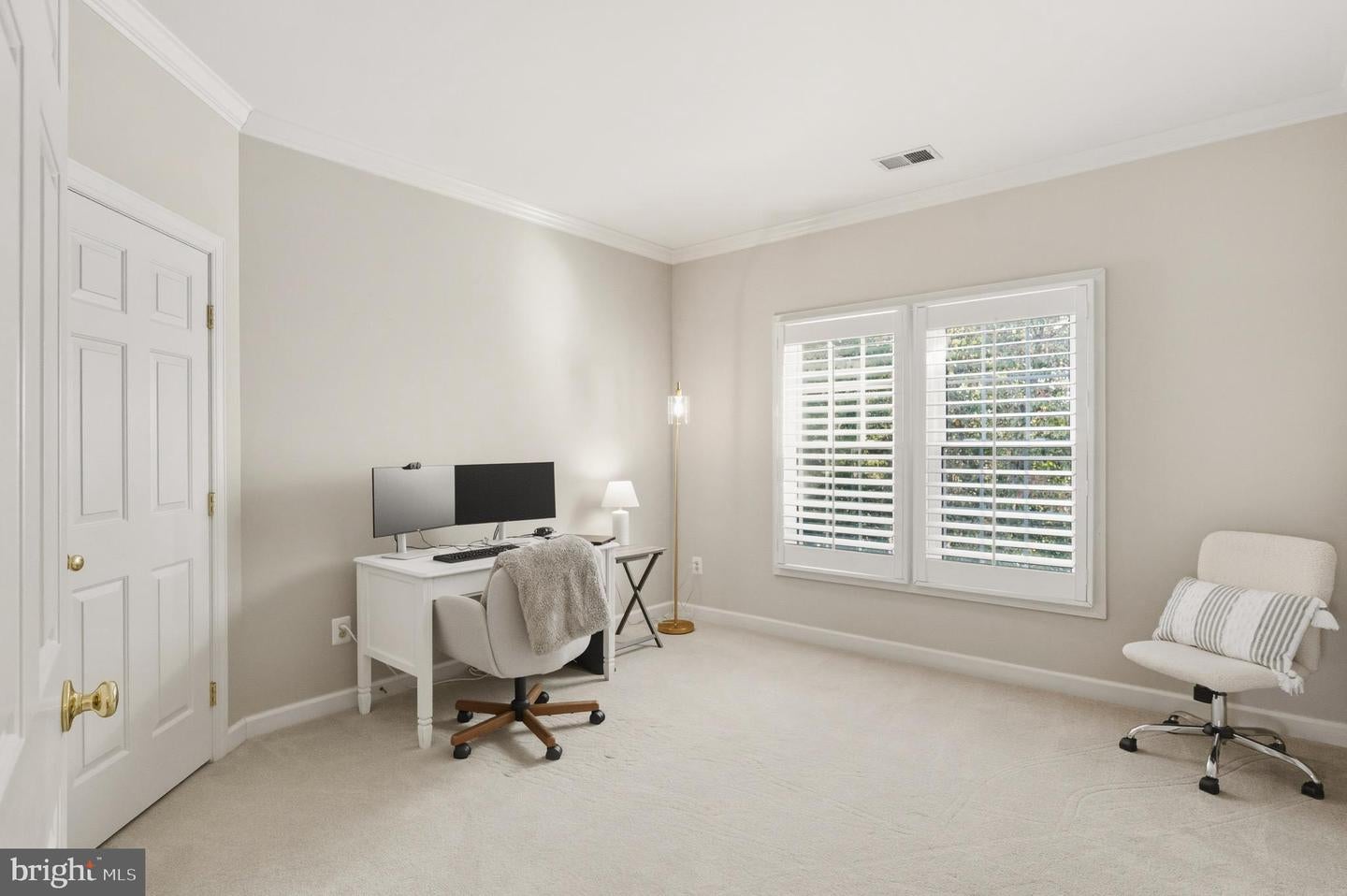 Haymarket, Virginia, 20169, United States, 5 Bedrooms Bedrooms, ,5 BathroomsBathrooms,Residential,Active,1961953