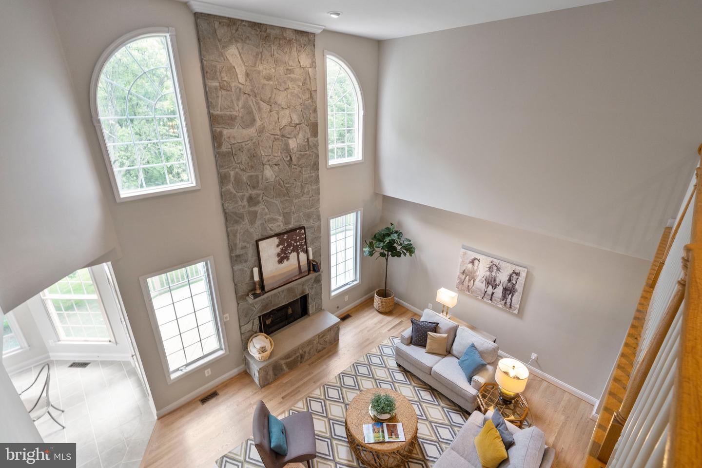 Oakton, Virginia, 22124, United States, 5 Bedrooms Bedrooms, ,5 BathroomsBathrooms,Residential,Active,1926902