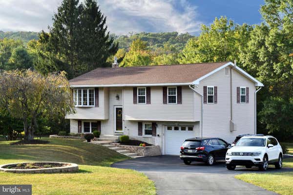 1727 SWEET ARROW LAKE RD, POTTSVILLE, PA 17901 - Image 1