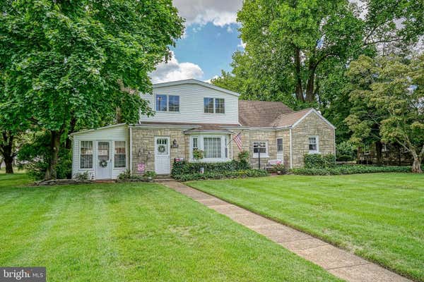 265 DELAWARE AVE, ROEBLING, NJ 08554 - Image 1