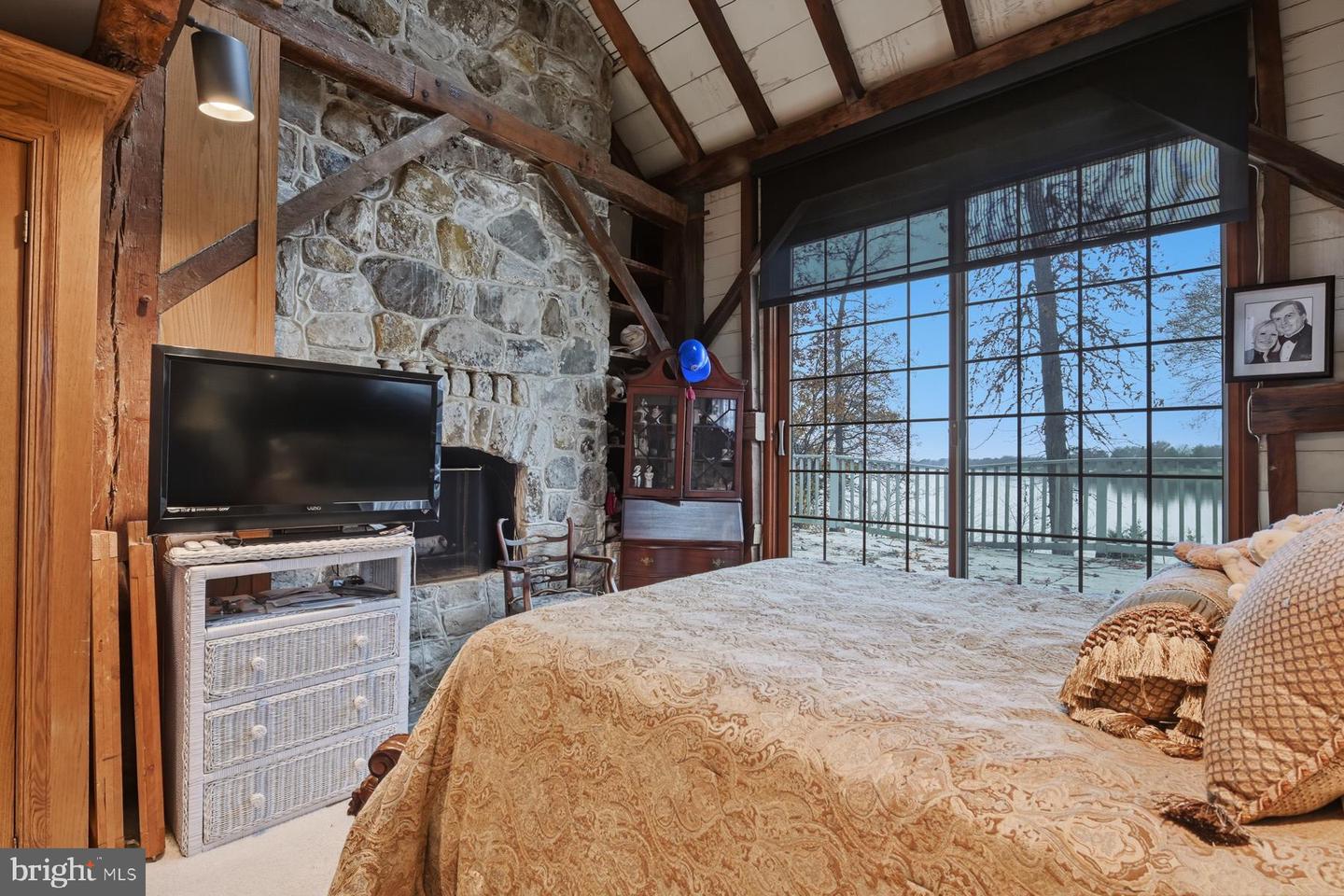 Queenstown, Maryland, 21658, United States, 4 Bedrooms Bedrooms, ,3 BathroomsBathrooms,Residential,Active,1998763