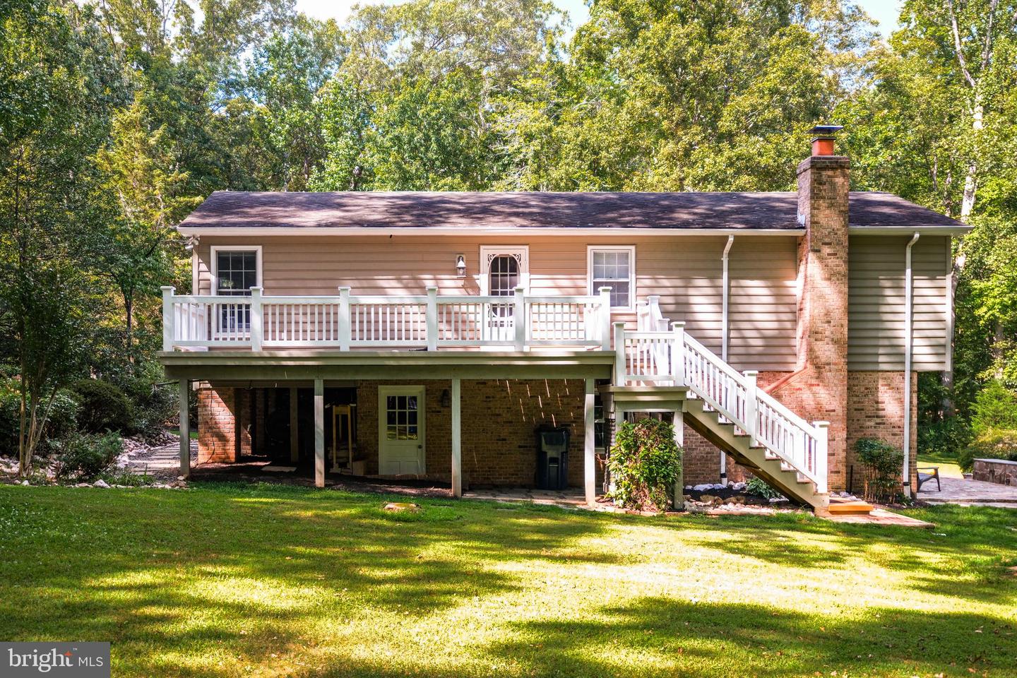 Fairfax Station, Virginia, 22039, United States, 4 Bedrooms Bedrooms, ,3 BathroomsBathrooms,Residential,Active,1936424