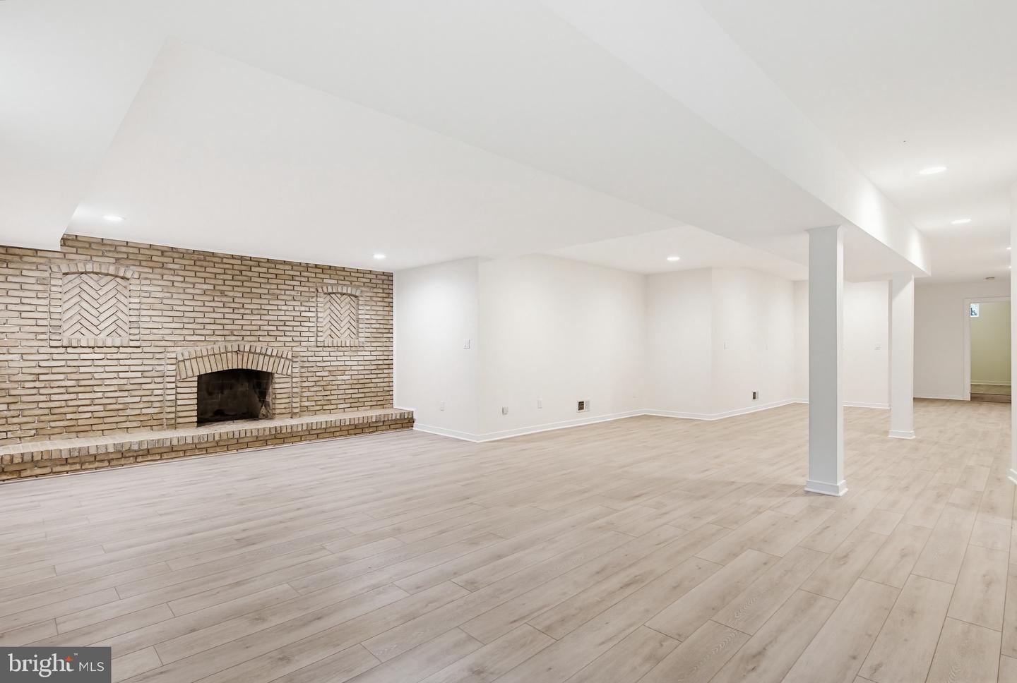 Ellicott City, Maryland, 21042, United States, 5 Bedrooms Bedrooms, ,5 BathroomsBathrooms,Residential,Active,2043423