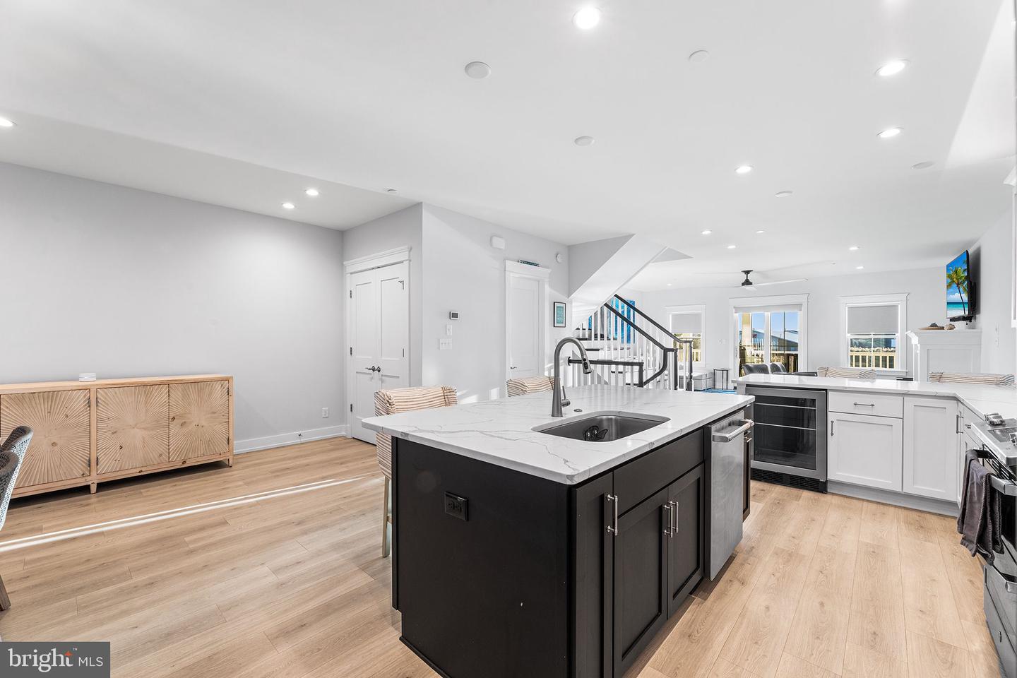 Ocean City, Maryland, 21842, United States, 4 Bedrooms Bedrooms, ,6 BathroomsBathrooms,Residential,Active,1972177