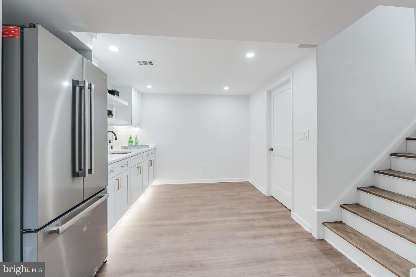 Arlington, Virginia, 22204, United States, 4 Bedrooms Bedrooms, ,3 BathroomsBathrooms,Residential,Active,2045018