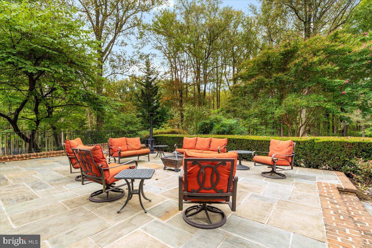 Frederick, Maryland, 21702, United States, 5 Bedrooms Bedrooms, ,8 BathroomsBathrooms,Residential,Active,2002354