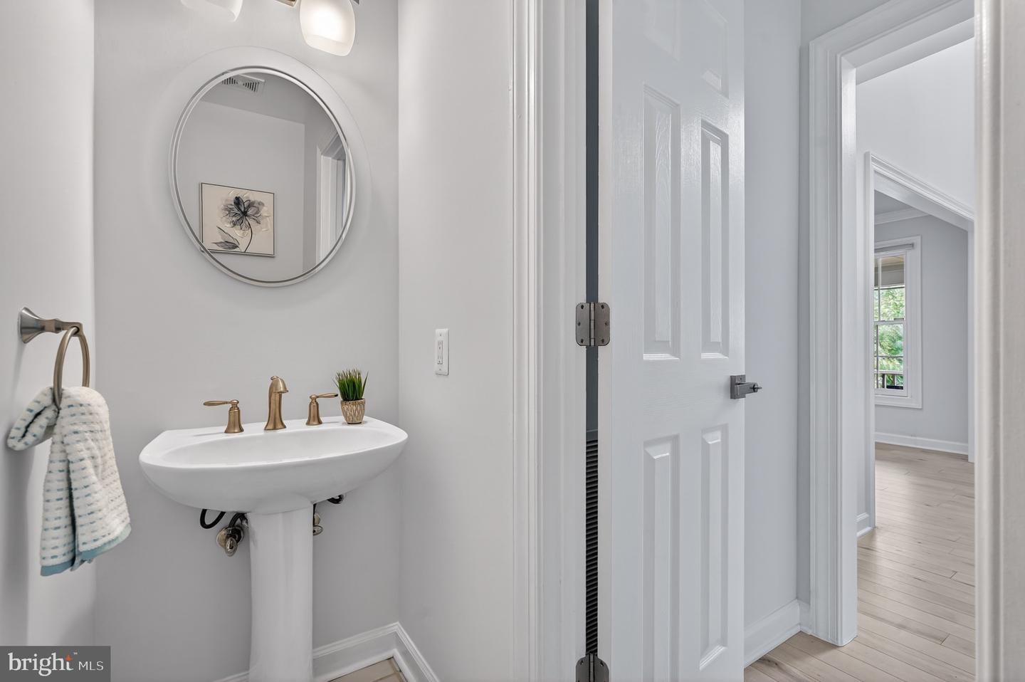 North Potomac, Maryland, 20878, United States, 4 Bedrooms Bedrooms, ,4 BathroomsBathrooms,Residential,Active,2044133