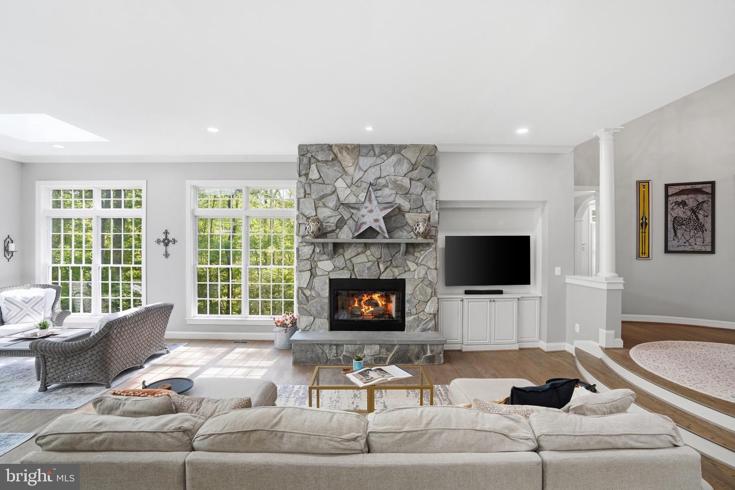 Great Falls, Virginia, 22066, United States, 5 Bedrooms Bedrooms, ,7 BathroomsBathrooms,Residential,Active,2044999