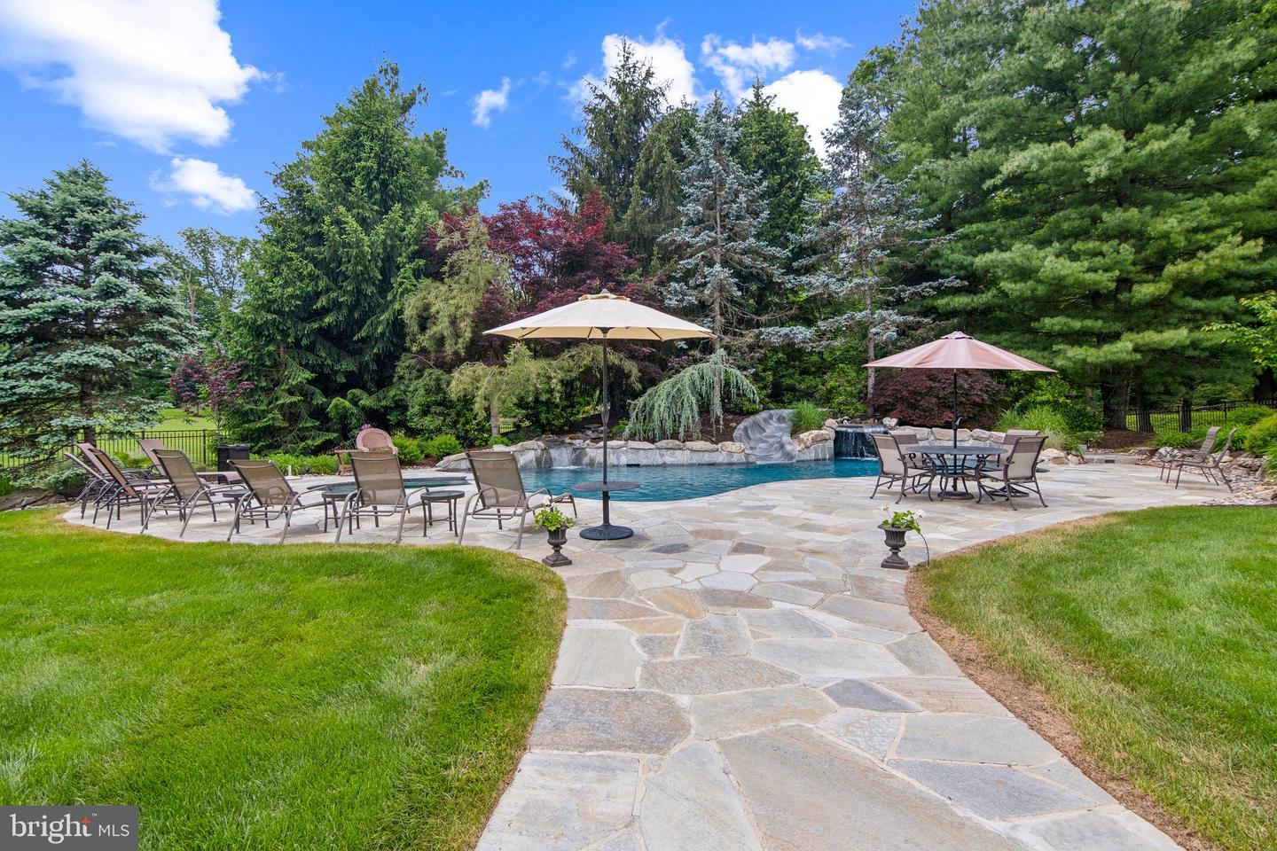 Newtown, Pennsylvania, 18940, United States, 6 Bedrooms Bedrooms, ,6 BathroomsBathrooms,Residential,Active,1849543