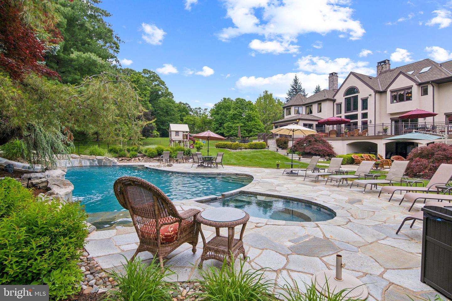 Newtown, Pennsylvania, 18940, United States, 6 Bedrooms Bedrooms, ,6 BathroomsBathrooms,Residential,Active,1849543