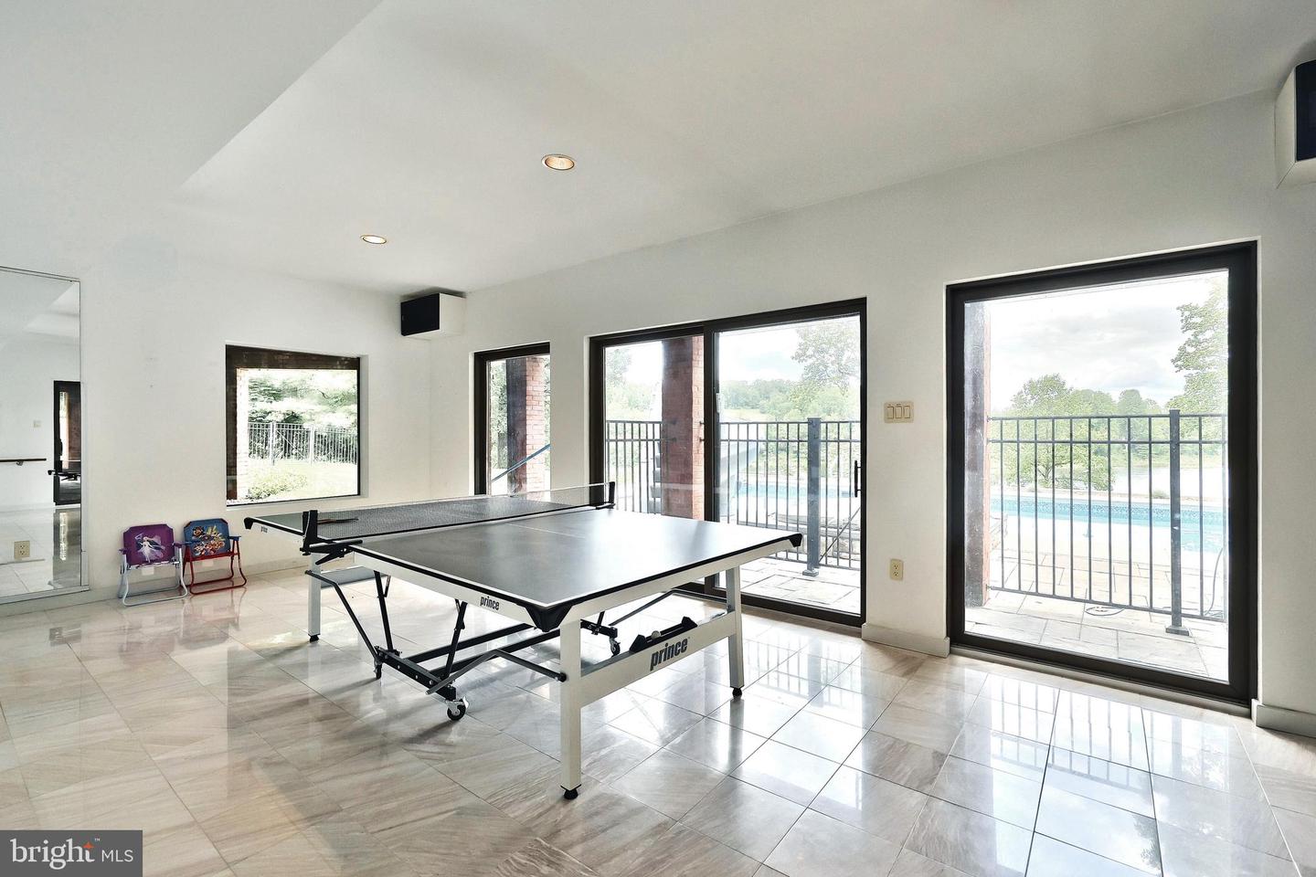 Spring Grove, Pennsylvania, 17362, United States, 6 Bedrooms Bedrooms, ,6 BathroomsBathrooms,Residential,Active,1825088