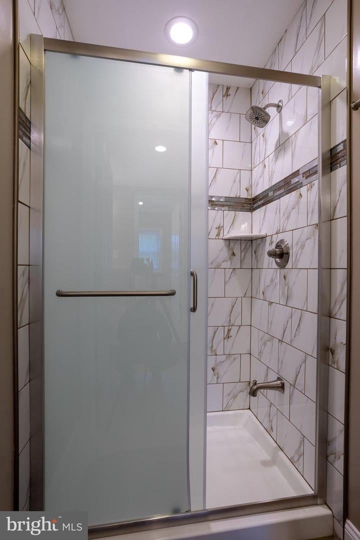Baltimore, Maryland, 21208, United States, 7 Bedrooms Bedrooms, ,7 BathroomsBathrooms,Residential,Active,2043436