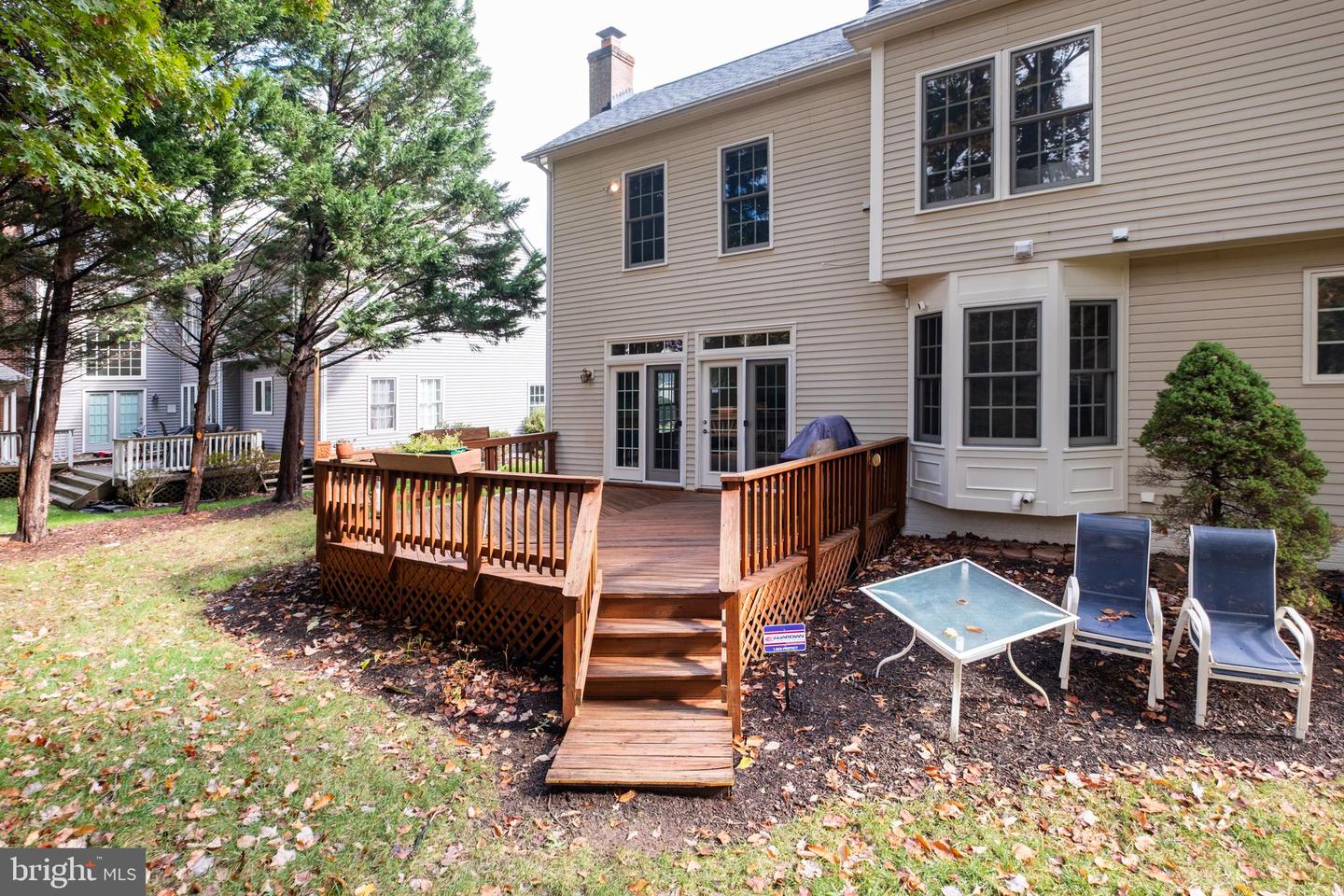 Fairfax Station, Virginia, 22039, United States, 4 Bedrooms Bedrooms, ,4 BathroomsBathrooms,Residential,Active,1988427