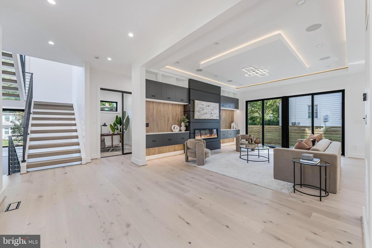Falls Church, Virginia, 22042, United States, 5 Bedrooms Bedrooms, ,5 BathroomsBathrooms,Residential,Active,1945048