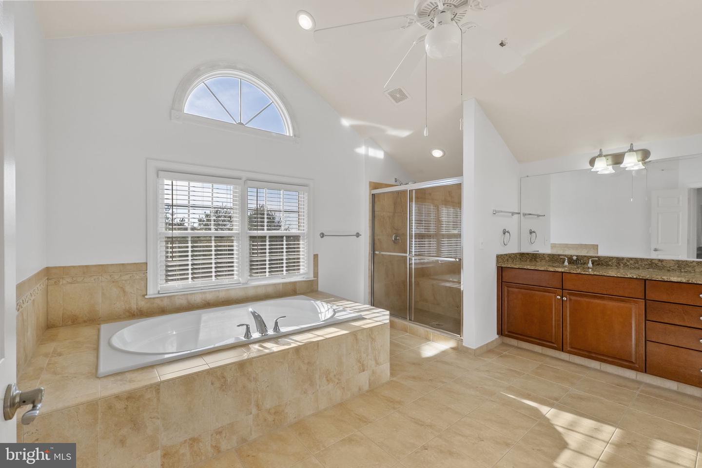 Clarksburg, Maryland, 20871, United States, 5 Bedrooms Bedrooms, ,5 BathroomsBathrooms,Residential,Active,2001354