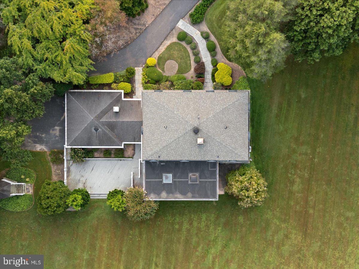 Great Falls, Virginia, 22066, United States, 5 Bedrooms Bedrooms, ,3 BathroomsBathrooms,Residential,Active,1941376