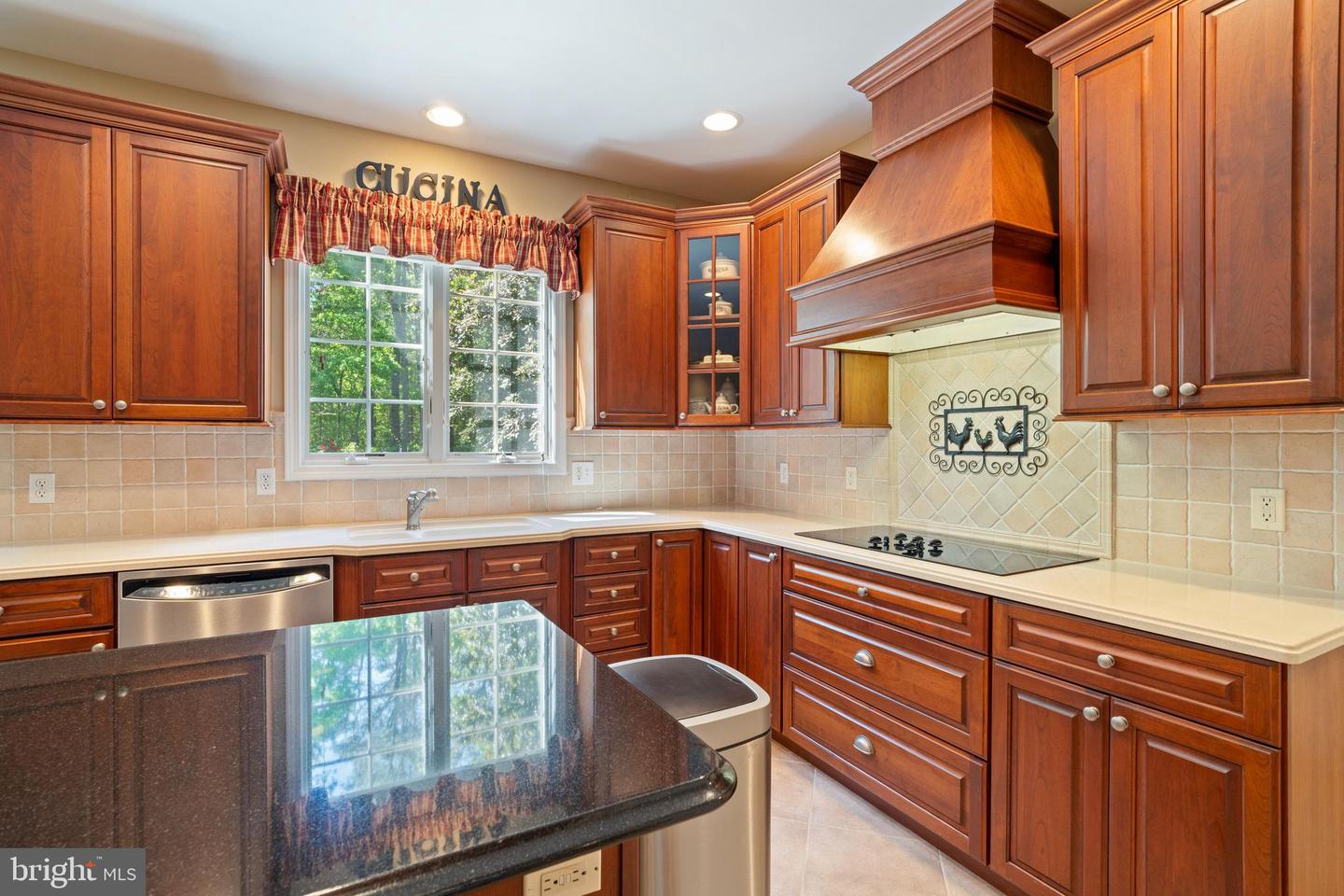 Manahawkin, New Jersey, 08050, United States, ,3 BathroomsBathrooms,Residential,Pending,1824004