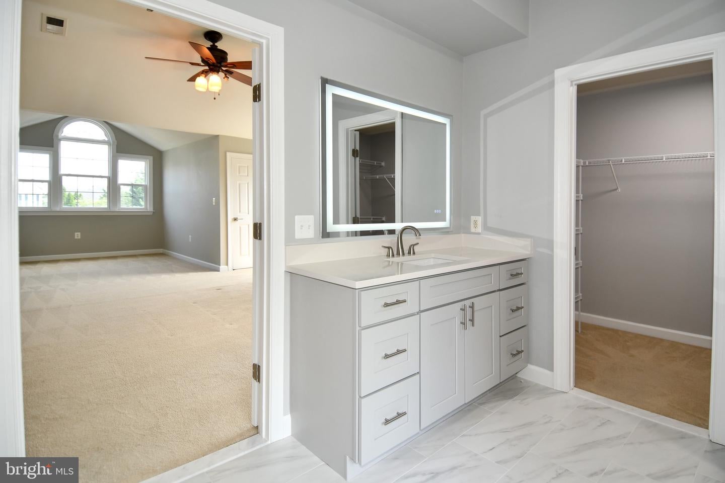 Ashburn, Virginia, 20147, United States, 6 Bedrooms Bedrooms, ,5 BathroomsBathrooms,Residential,Active,1914776