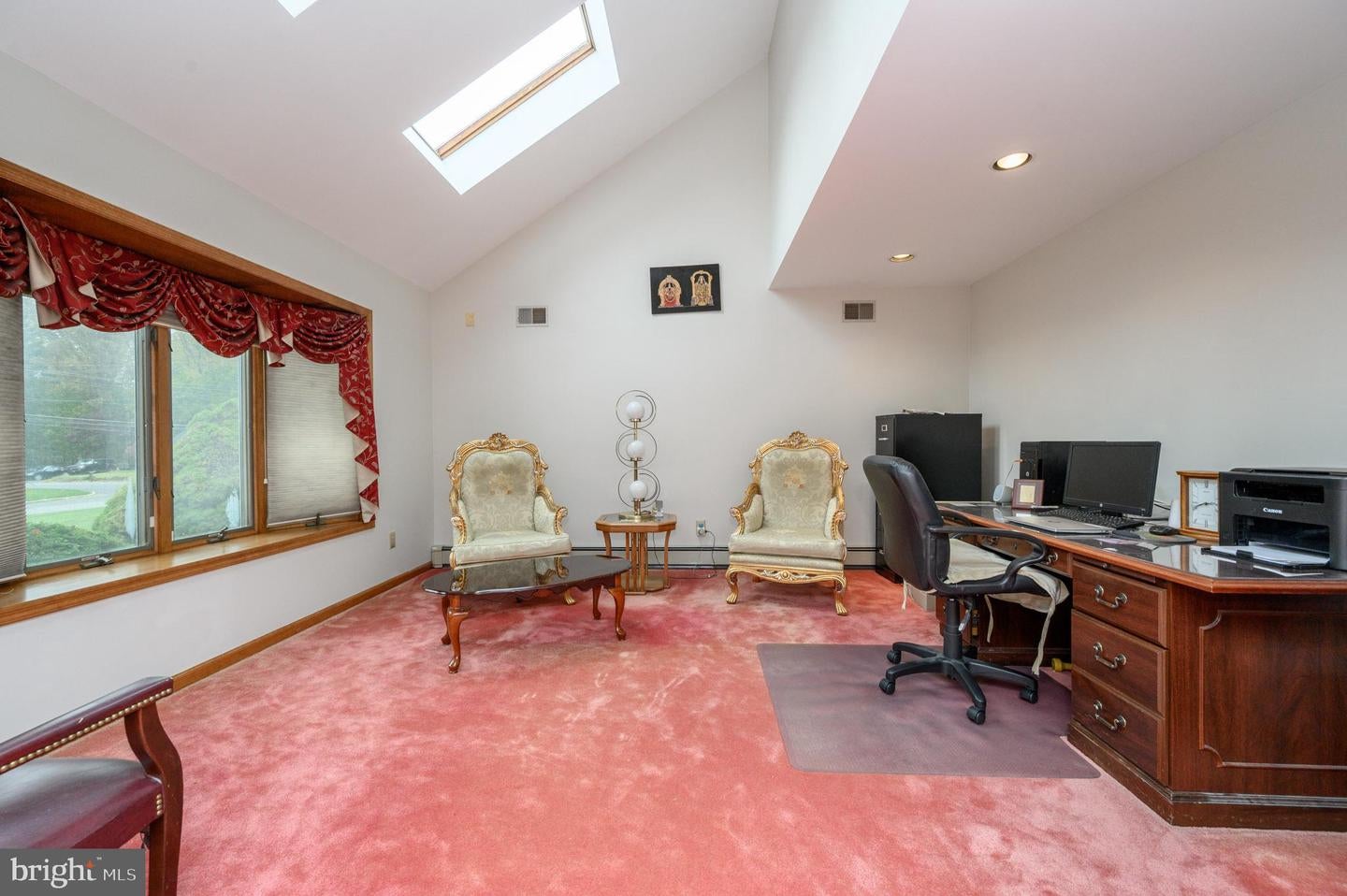 Monmouth Junction, New Jersey, 08852, United States, 5 Bedrooms Bedrooms, ,5 BathroomsBathrooms,Residential,Active,1987239