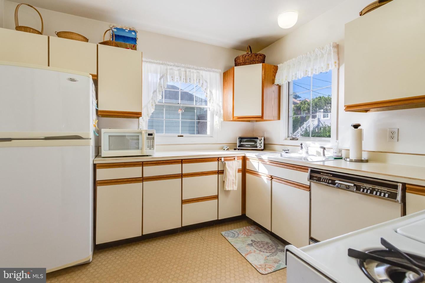 Rehoboth Beach, Delaware, 19971, United States, 4 Bedrooms Bedrooms, ,2 BathroomsBathrooms,Residential,Active,1968426