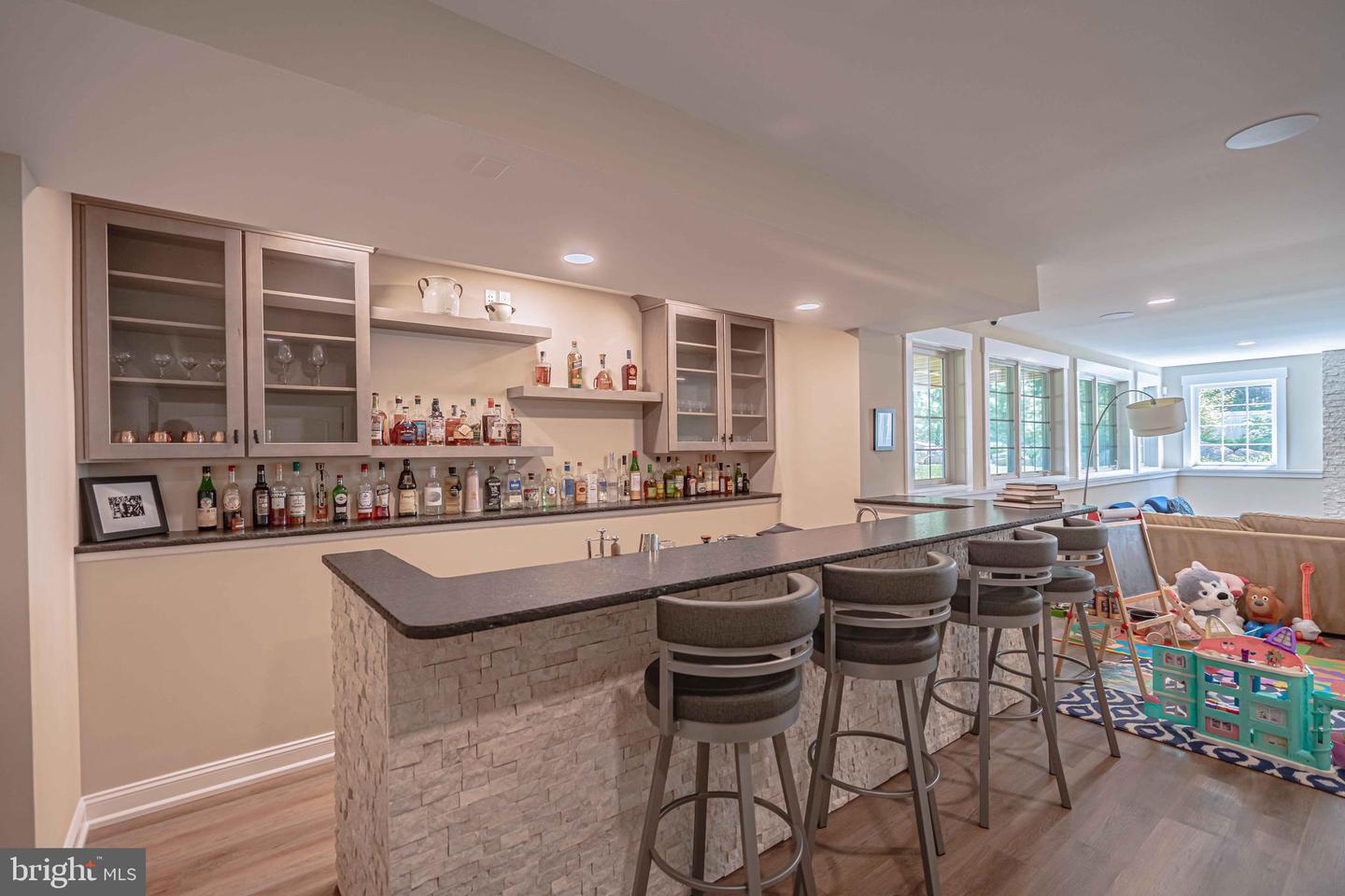 Bethlehem, Pennsylvania, 18020, United States, 4 Bedrooms Bedrooms, ,5 BathroomsBathrooms,Residential,Pending,1968396