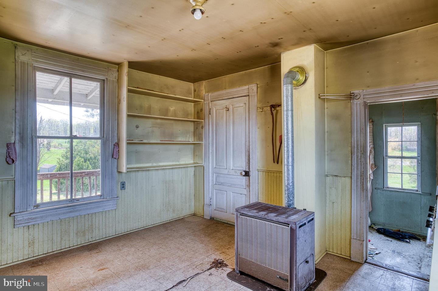 Culpeper, Virginia, 22701, United States, 4 Bedrooms Bedrooms, ,1 BathroomBathrooms,Residential,Active,1799358
