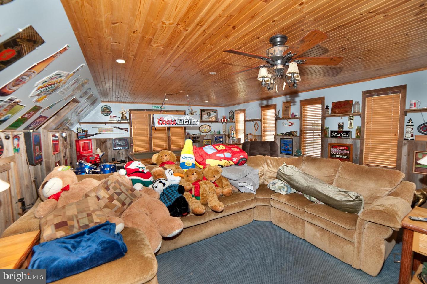 Martinsburg, West Virginia, 25404, United States, 5 Bedrooms Bedrooms, ,3 BathroomsBathrooms,Residential,Active,1936417