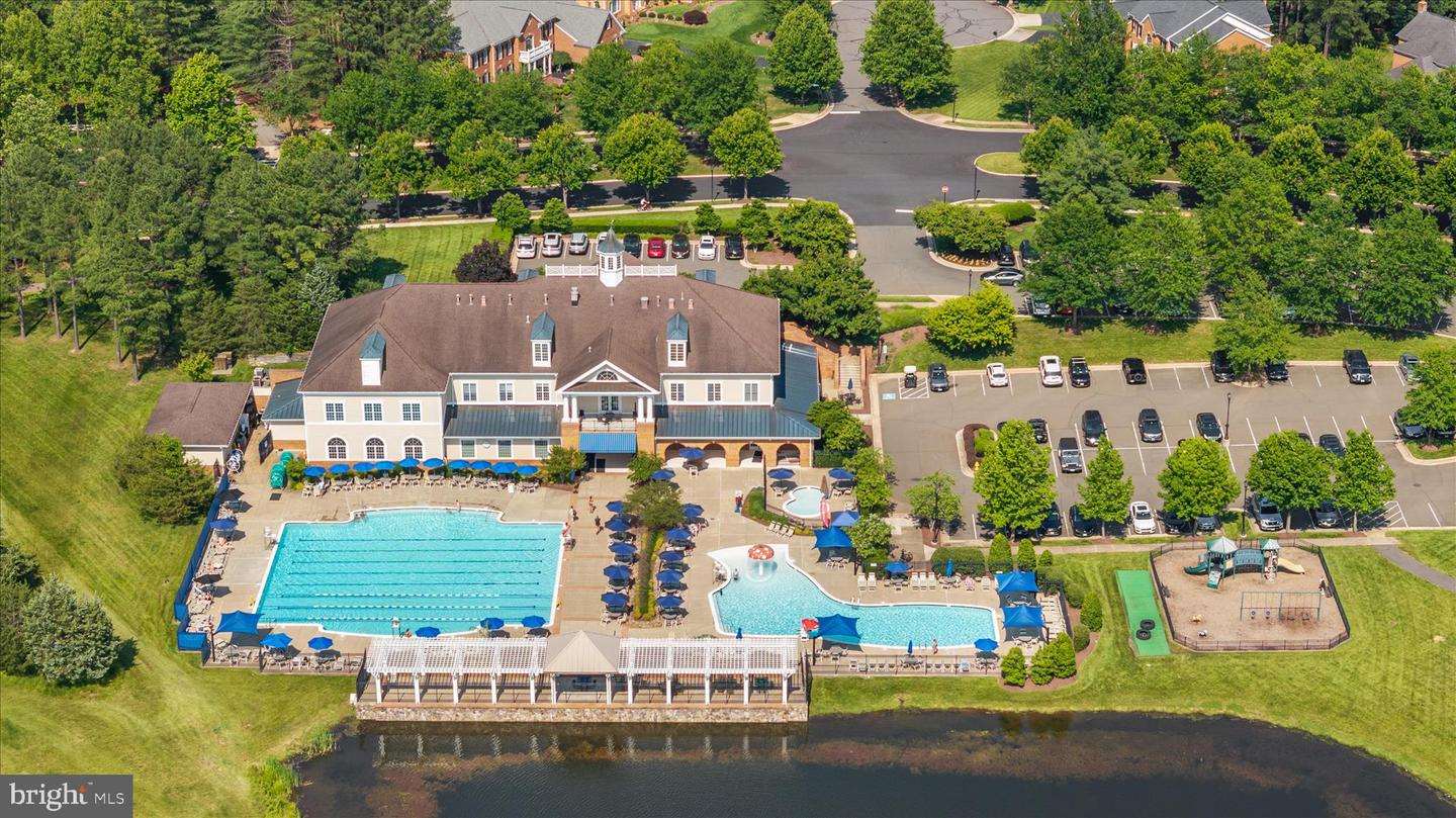 Haymarket, Virginia, 20169, United States, 5 Bedrooms Bedrooms, ,5 BathroomsBathrooms,Residential,Pending,2045778