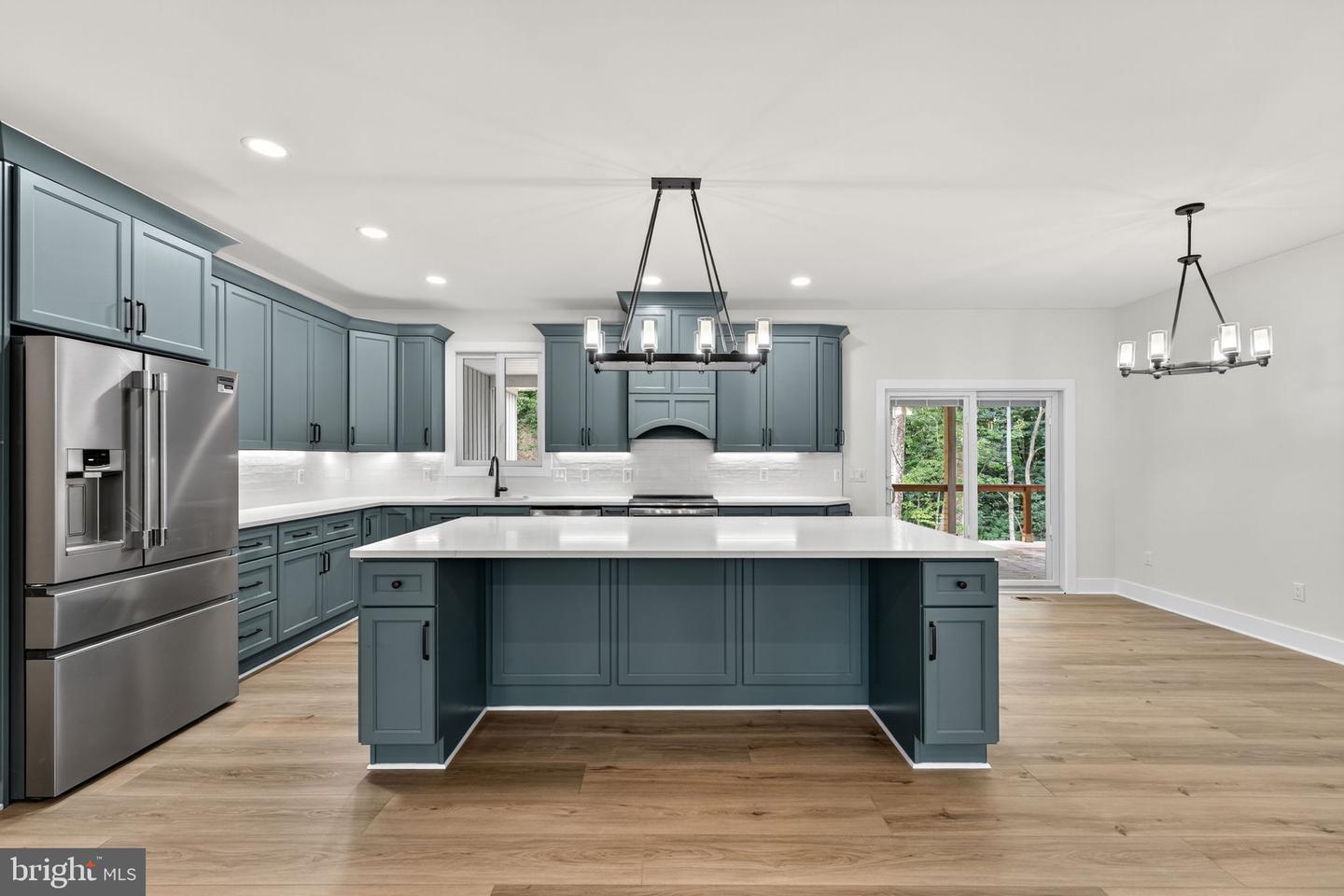 Warrenton, Virginia, 20187, United States, 3 Bedrooms Bedrooms, ,4 BathroomsBathrooms,Residential,Active,1963257