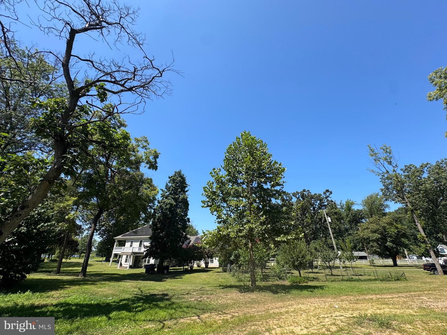 Delanco, New Jersey, 08075, United States, 5 Bedrooms Bedrooms, ,3 BathroomsBathrooms,Residential,Active,1914605