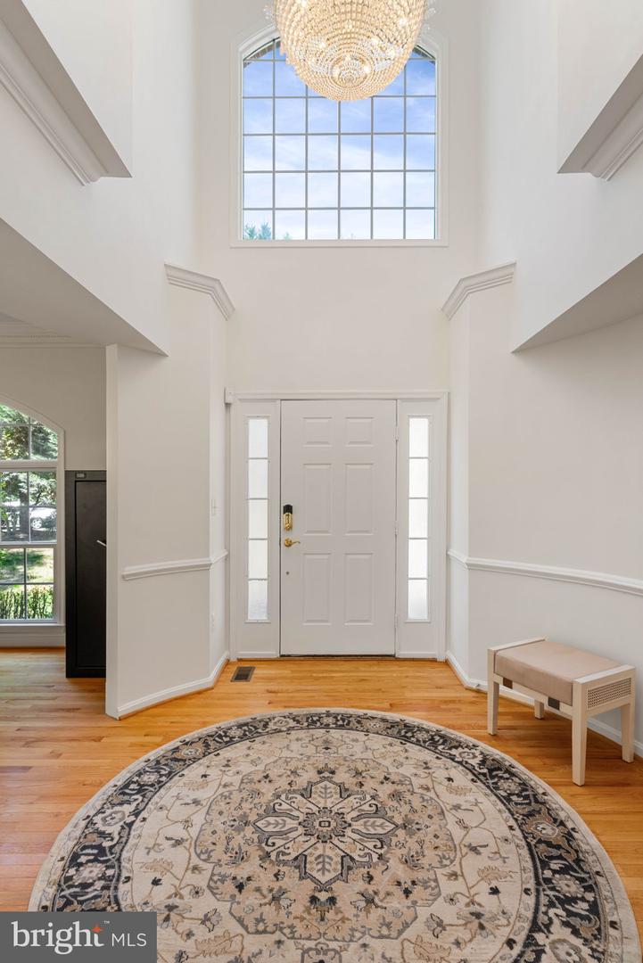 Springfield, Virginia, 22153, United States, 6 Bedrooms Bedrooms, ,6 BathroomsBathrooms,Residential,Active,2044593