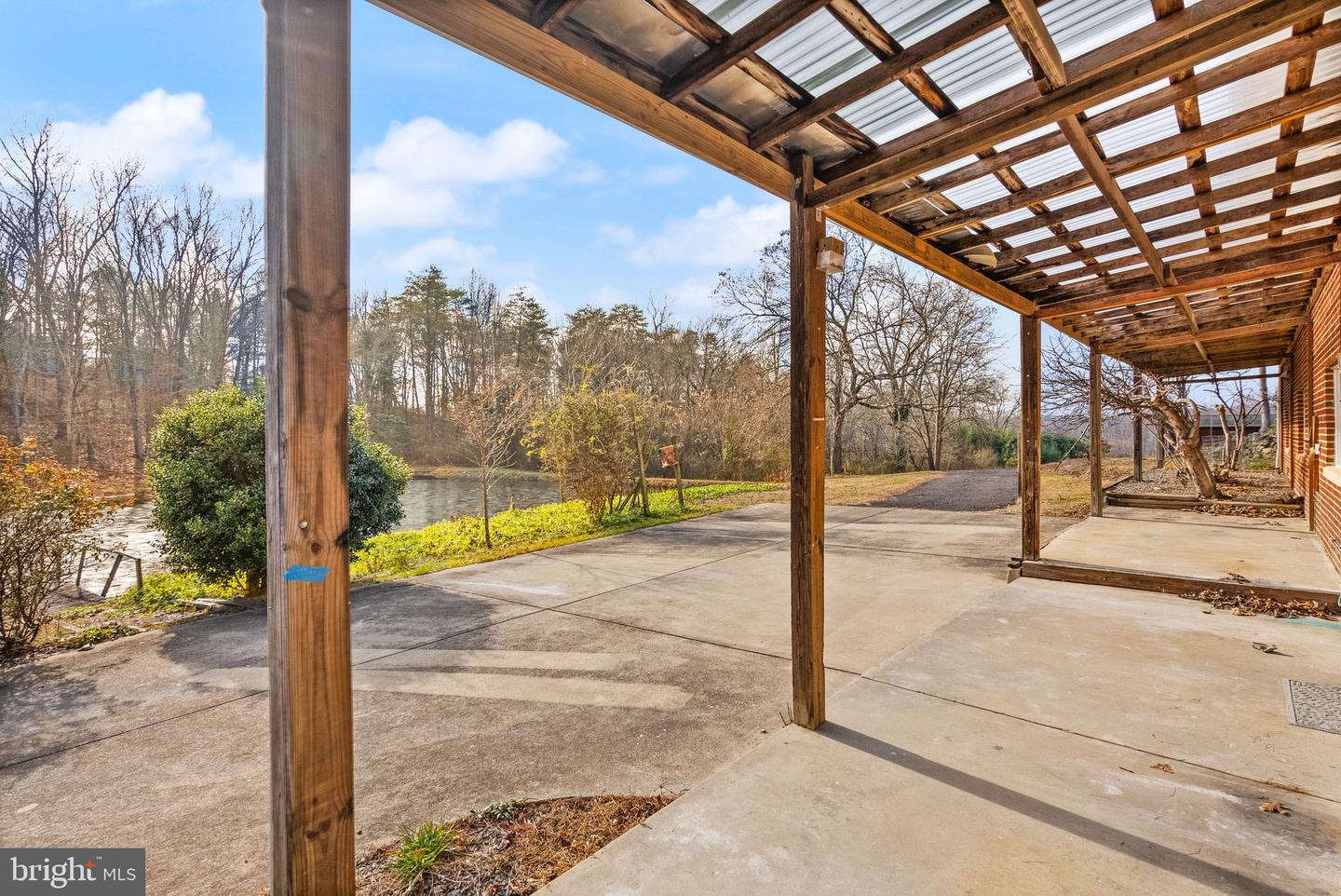 Amissville, Virginia, 20106, United States, 7 Bedrooms Bedrooms, ,4 BathroomsBathrooms,Residential,Active,1849572