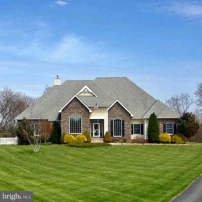 200 SUMMIT CREST LN, SHEPHERDSTOWN, WV 25443 - Image 1