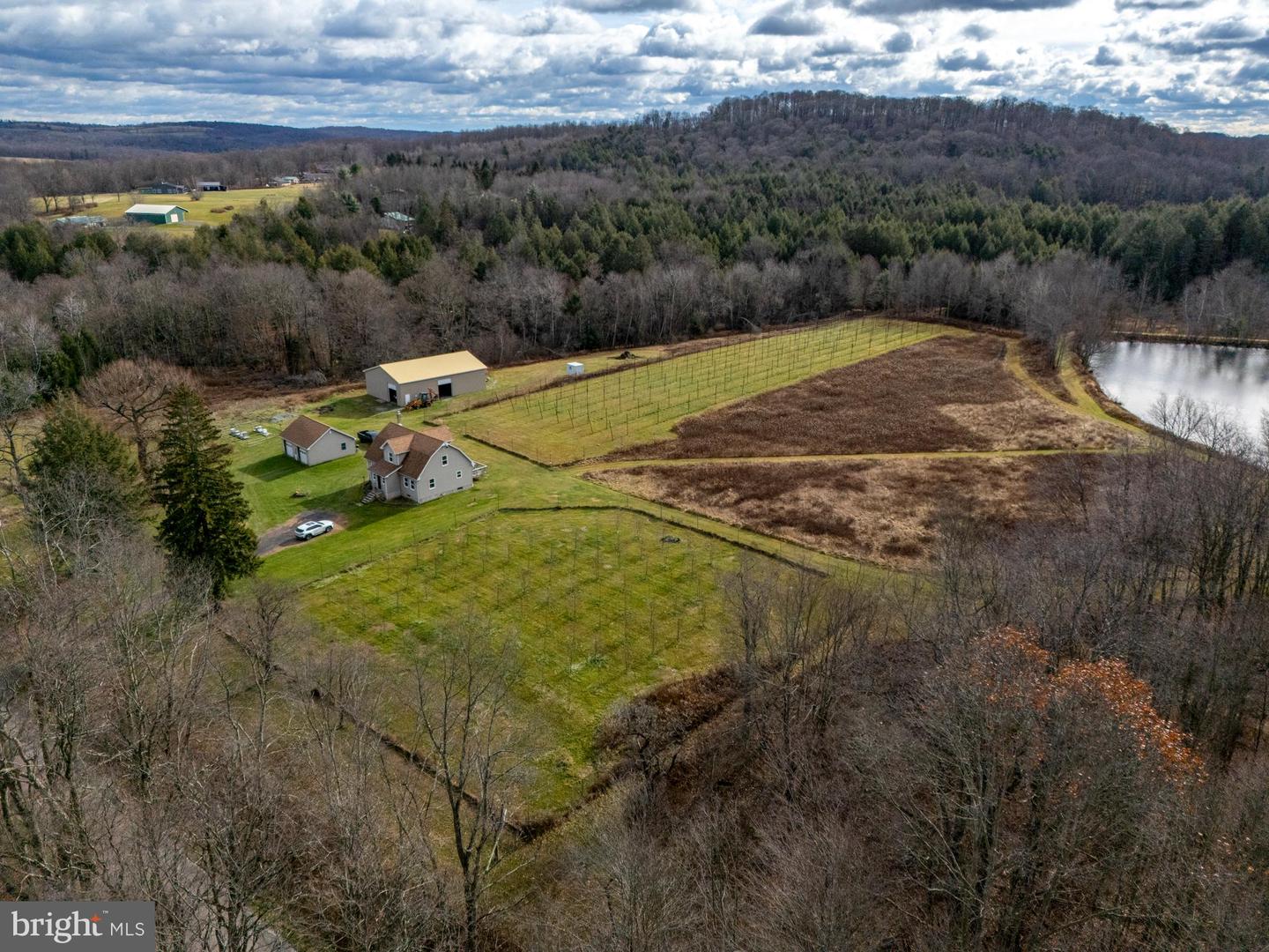 Waymart, Pennsylvania, 18472, United States, 4 Bedrooms Bedrooms, ,2 BathroomsBathrooms,Residential,Active,2007156