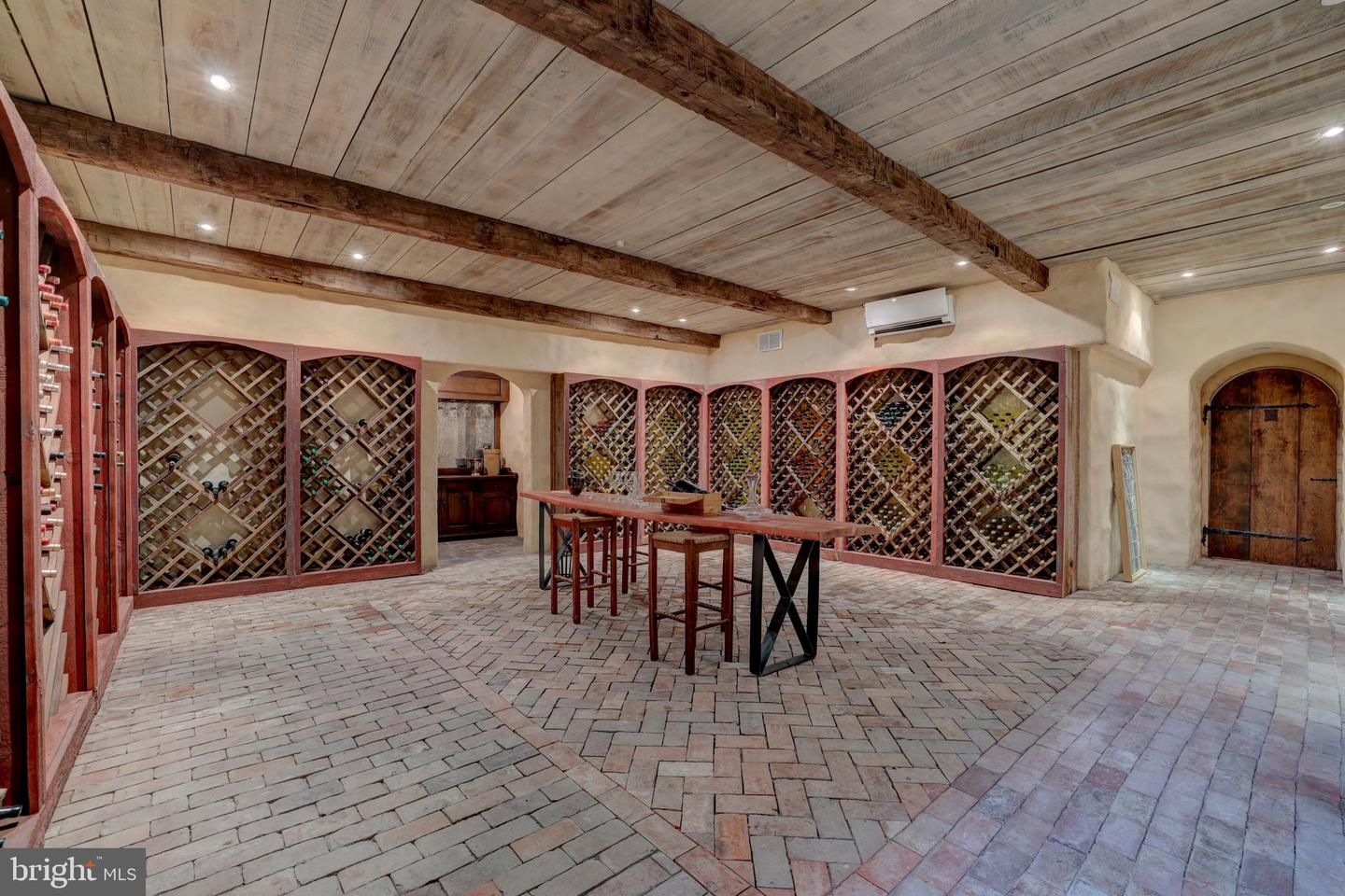 Kennett Square, Pennsylvania, 19348, United States, ,9 BathroomsBathrooms,Residential,Active,1704224