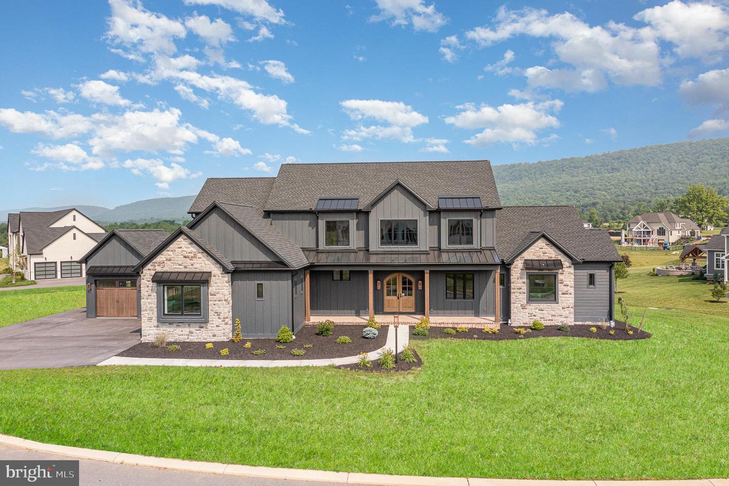 Mechanicsburg, Pennsylvania, 17050, United States, ,6 BathroomsBathrooms,Residential,Active,1704719