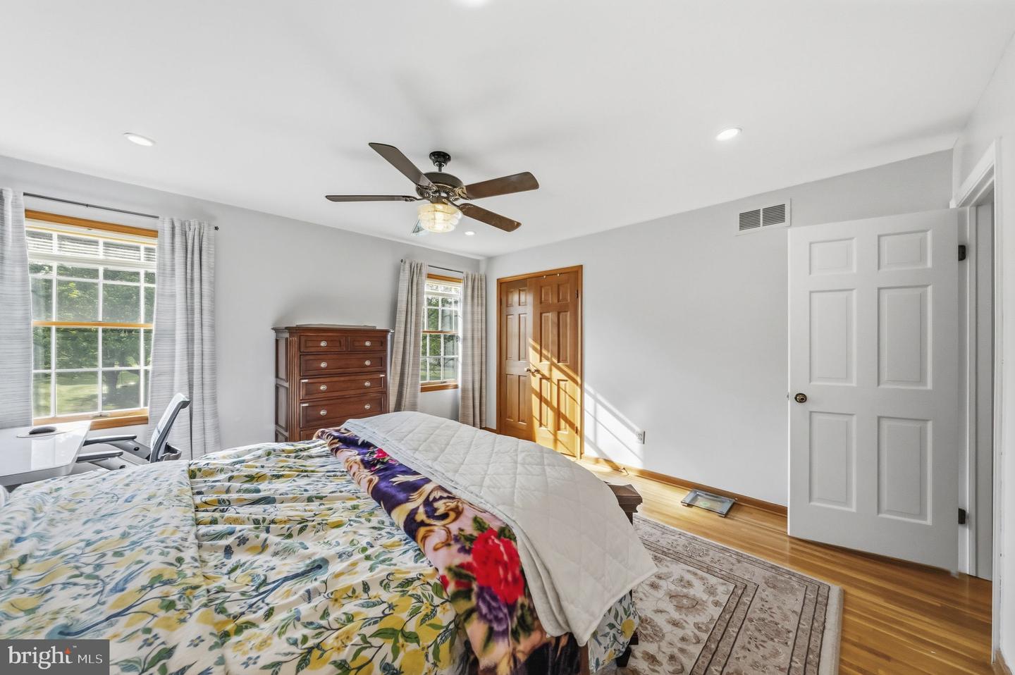 Princeton Junction, New Jersey, 08550, United States, 4 Bedrooms Bedrooms, ,3 BathroomsBathrooms,Residential,Contingent,2045693