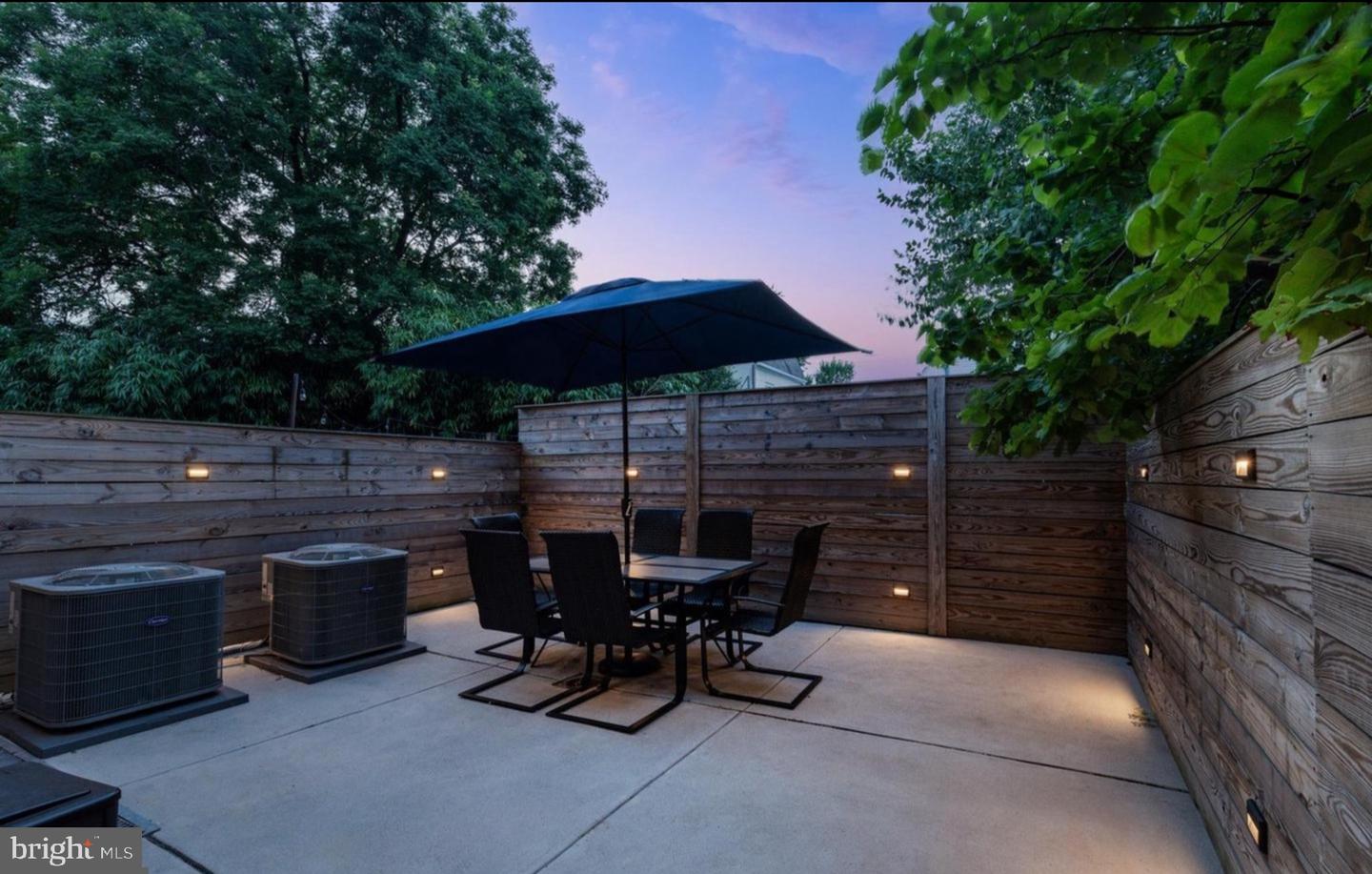 Philadelphia, Pennsylvania, 19125, United States, 4 Bedrooms Bedrooms, ,4 BathroomsBathrooms,Residential,Active,2008922