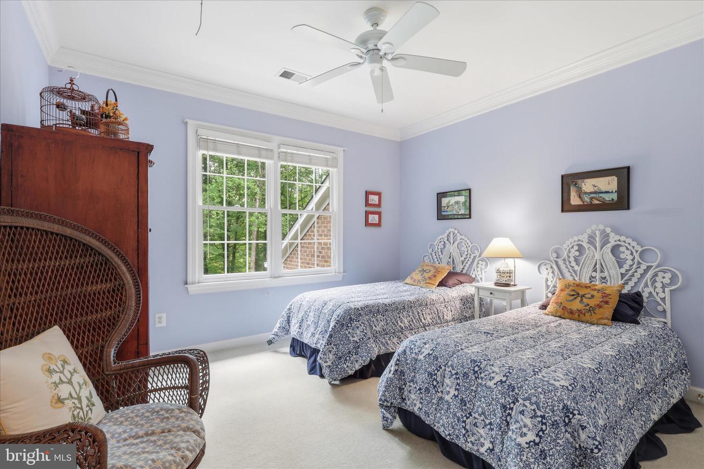 Oakton, Virginia, 22124, United States, 5 Bedrooms Bedrooms, ,5 BathroomsBathrooms,Residential,Pending,2045766