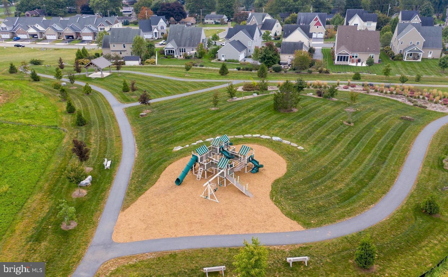 East Petersburg, Pennsylvania, 17520, United States, 4 Bedrooms Bedrooms, ,5 BathroomsBathrooms,Residential,Active,1702111