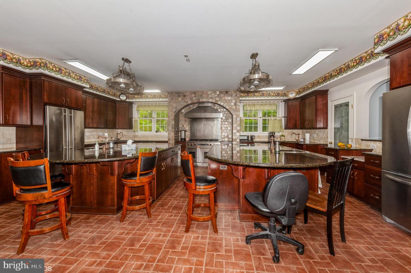 Pikesville, Maryland, 21208, United States, ,6 BathroomsBathrooms,Residential,Pending,1702885