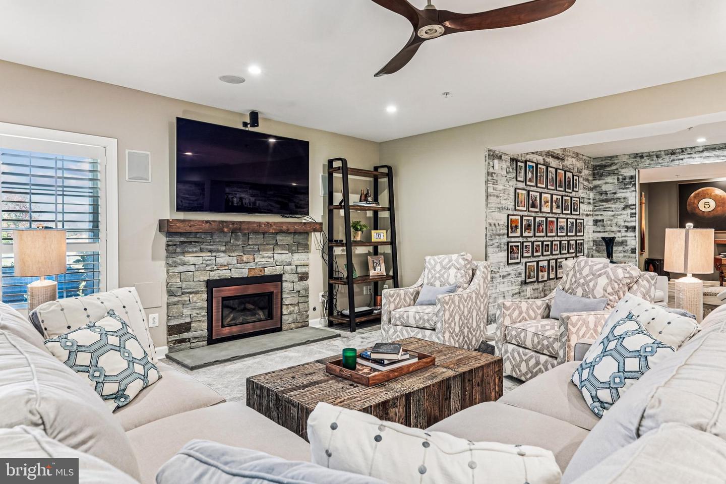 Leesburg, Virginia, 20175, United States, 5 Bedrooms Bedrooms, ,6 BathroomsBathrooms,Residential,Active,1987213