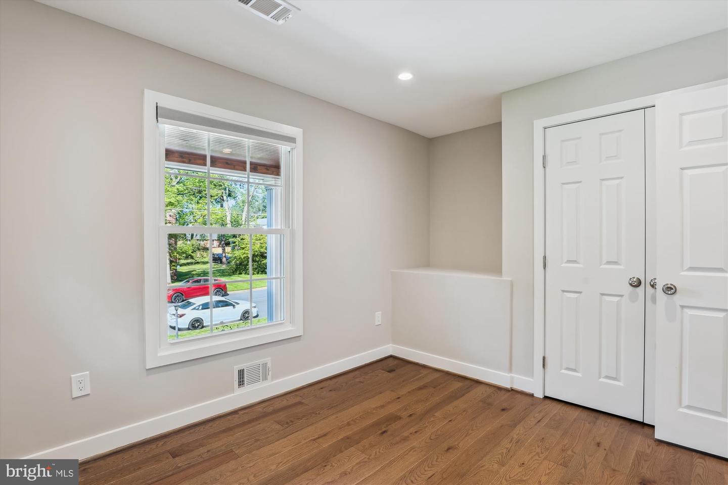 Vienna, Virginia, 22180, United States, 6 Bedrooms Bedrooms, ,4 BathroomsBathrooms,Residential,Active,1899895