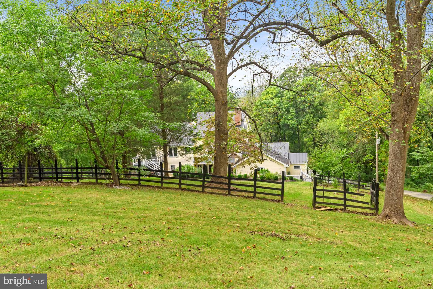 Lovettsville, Virginia, 20180, United States, ,2 BathroomsBathrooms,Residential,Active,1954034