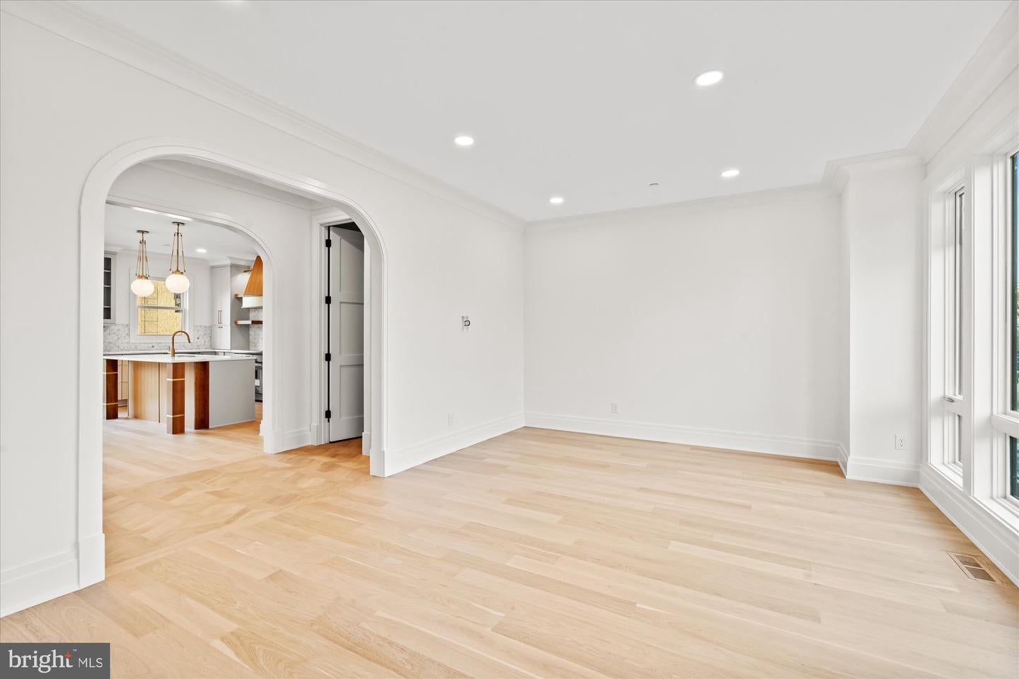 Alexandria, Virginia, 22314, United States, 4 Bedrooms Bedrooms, ,5 BathroomsBathrooms,Residential,Active,1993677