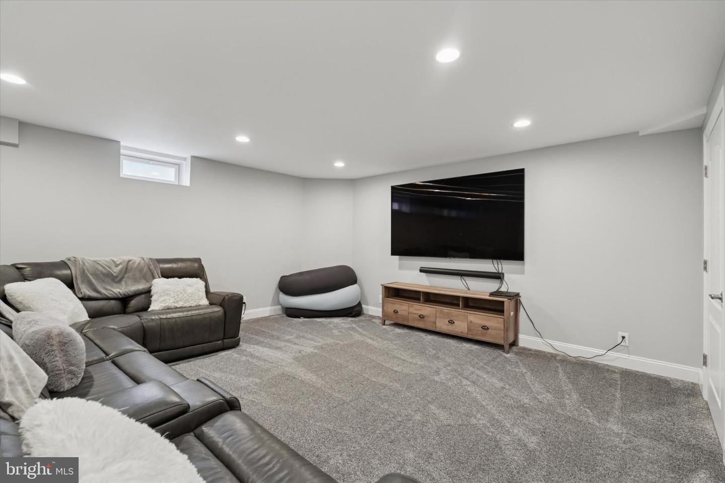 Phoenixville, Pennsylvania, 19460, United States, 4 Bedrooms Bedrooms, ,5 BathroomsBathrooms,Residential,Active,1945485