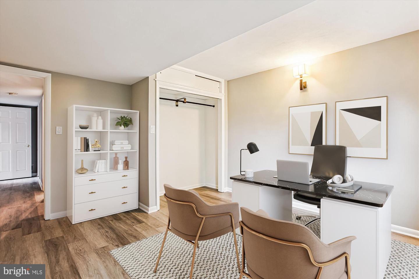 Arlington, Virginia, 22202, United States, 5 Bedrooms Bedrooms, ,3 BathroomsBathrooms,Residential,Active,1926909