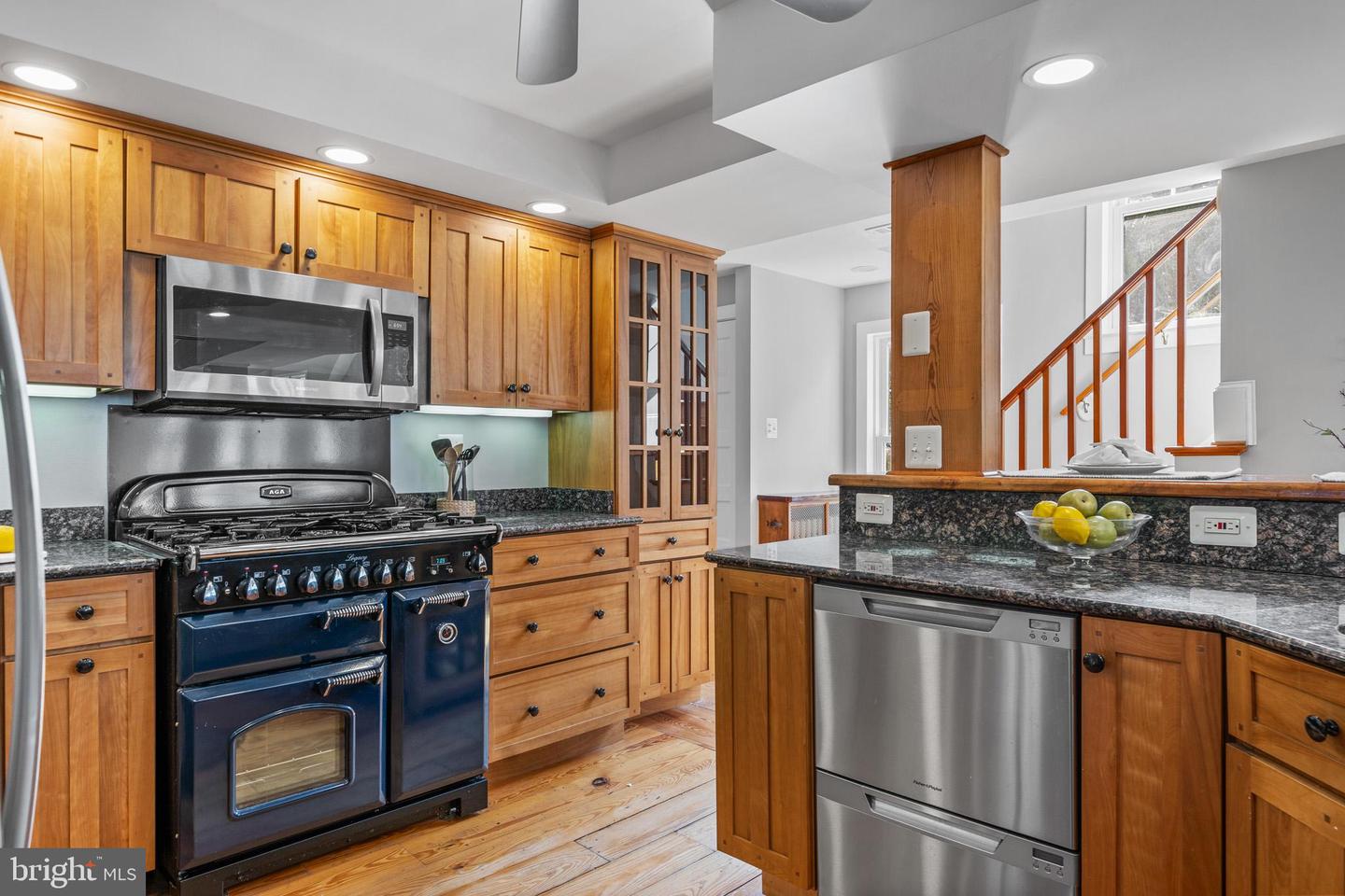 Cobb Island, Maryland, 20625, United States, 6 Bedrooms Bedrooms, ,6 BathroomsBathrooms,Residential,Contingent,1849506