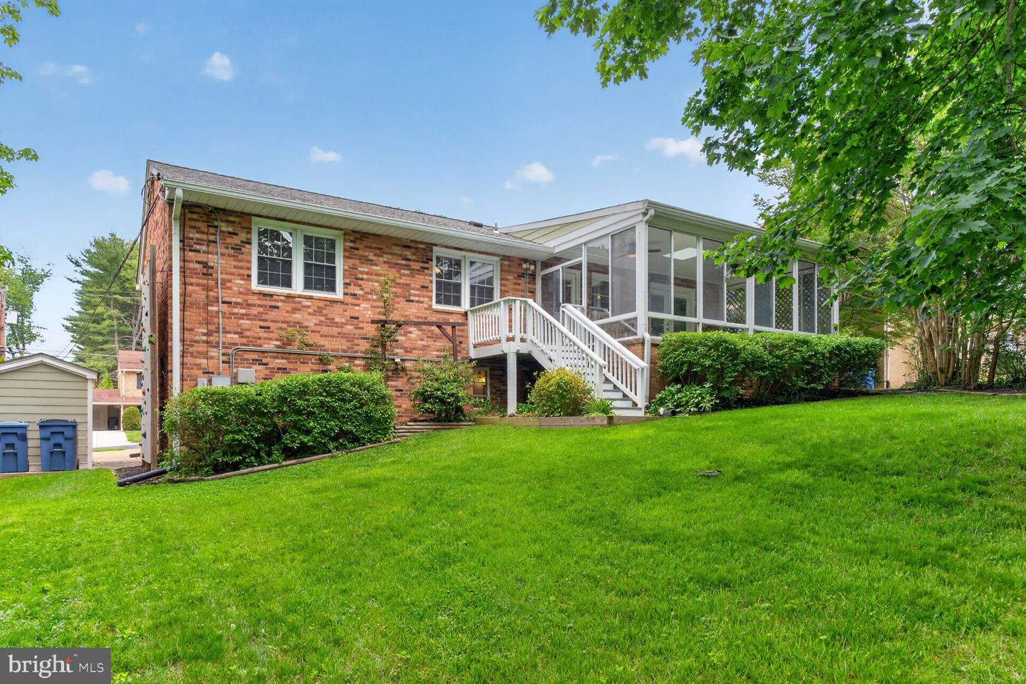 Falls Church, Virginia, 22043, United States, 4 Bedrooms Bedrooms, ,3 BathroomsBathrooms,Residential,Active,2045048