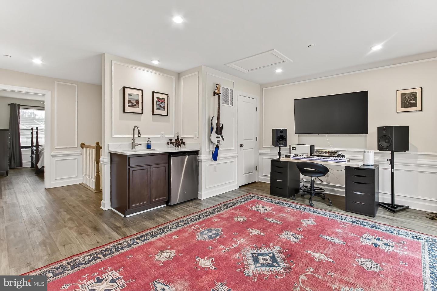 Fairfax, Virginia, 22033, United States, 4 Bedrooms Bedrooms, ,5 BathroomsBathrooms,Residential,Active,2010219